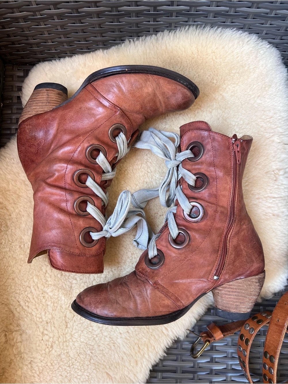 John Fluevog East End Gladstone Mid-Calf Lace Up Boots Sz 8 Brown Witch Grunge - Picture 3 of 14